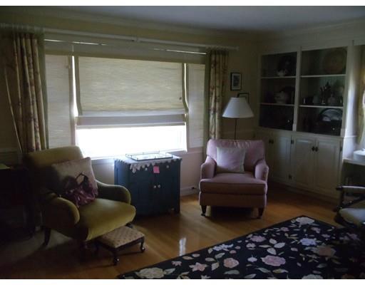 15 Highland St, Ware, MA 01082 photo 4