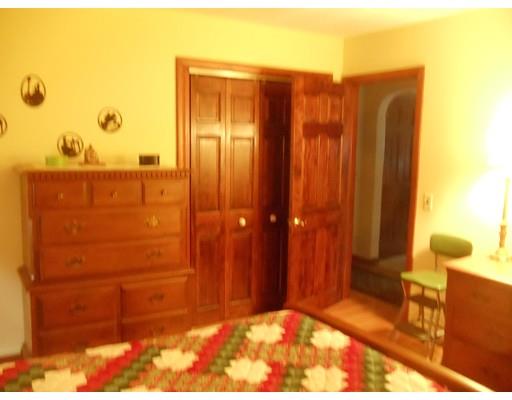 15 Highland St, Ware, MA 01082 photo 18