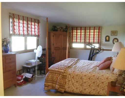 15 Highland St, Ware, MA 01082 photo 8