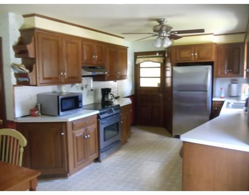 15 Highland St, Ware, MA 01082 photo 6