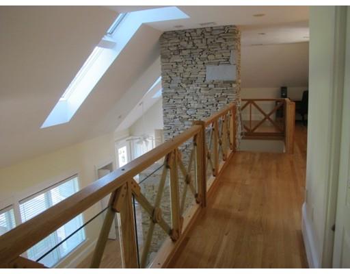 10 Oak Hill Rd, Worcester, MA 01609 photo 16