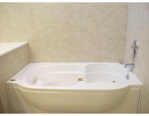 10 Oak Hill Rd, Worcester, MA 01609 photo 15