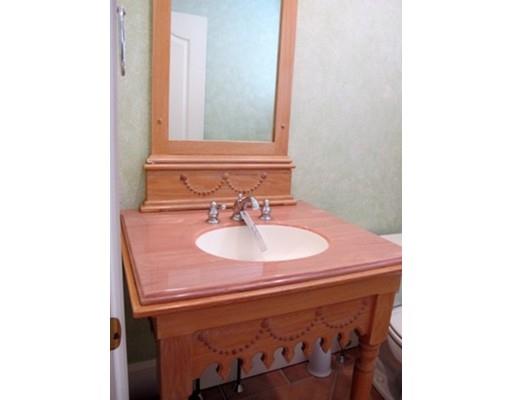 10 Oak Hill Rd, Worcester, MA 01609 photo 10
