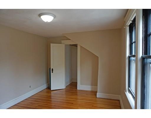 58 Shawmut St, Springfield, MA 01108 photo 25