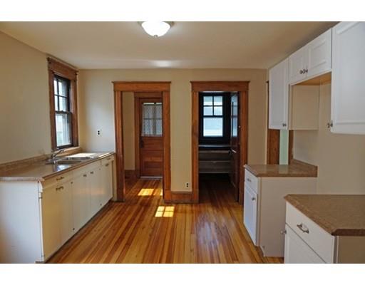 58 Shawmut St, Springfield, MA 01108 photo 8