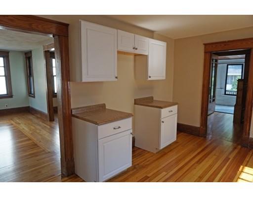 58 Shawmut St, Springfield, MA 01108 photo 10