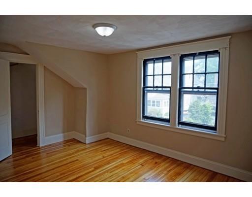 58 Shawmut St, Springfield, MA 01108 photo 24