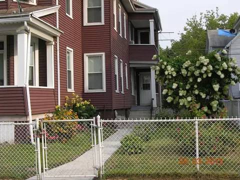 27 Rutledge Ave, Springfield, MA 01105 photo 3