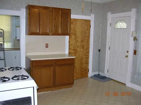 27 Rutledge Ave, Springfield, MA 01105 photo 5
