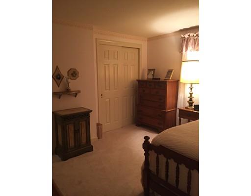 103 Acrebrook Dr, Chicopee, MA 01020 photo 9