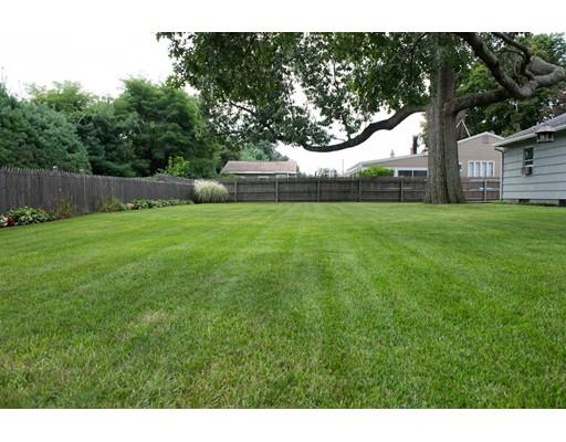 103 Acrebrook Dr, Chicopee, MA 01020 photo 20