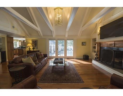 201 Pecunit St, Canton, MA 02021 photo 9