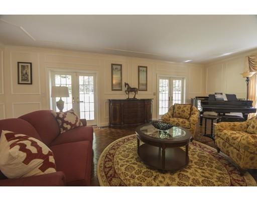 201 Pecunit St, Canton, MA 02021 photo 12