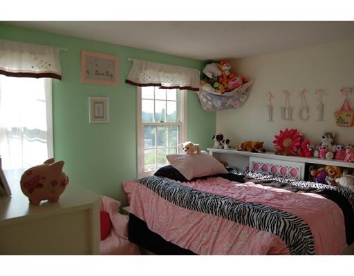 24 Josiah Dr, Upton, MA 01568 photo 16