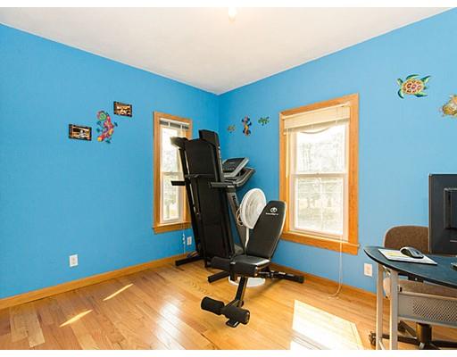22 Charles St, Beverly, MA 01915 photo 14