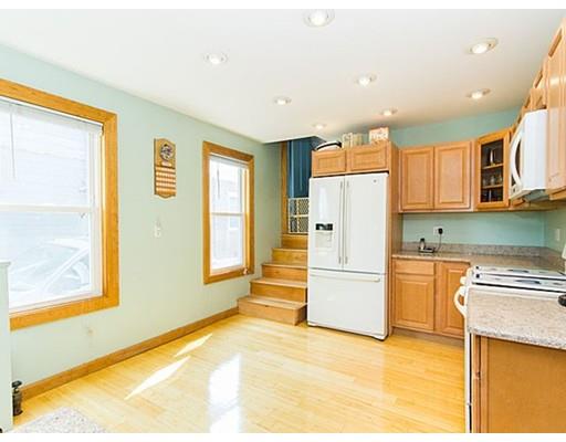 22 Charles St, Beverly, MA 01915 photo 5