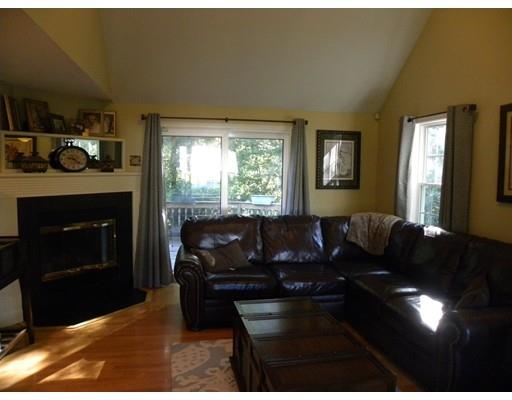 8 Penny Ln, East Wareham, MA 02538 photo 10