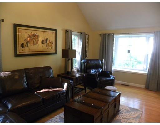 8 Penny Ln, East Wareham, MA 02538 photo 11