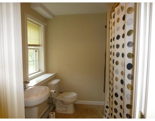 16 Butler St, Worcester, MA 01607 photo 21