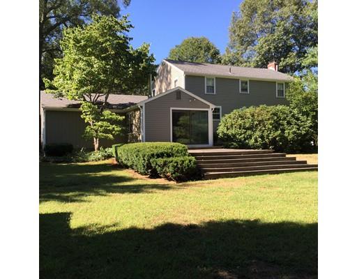 12 Honeysuckle Rd, South Hamilton, MA 01982 photo 2
