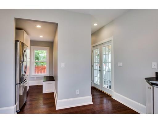 22 Greendale Ave, Worcester, MA 01606 photo 12