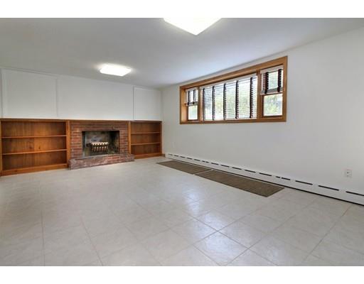 67 Tomahawk Rd, Arlington, MA 02474 photo 18