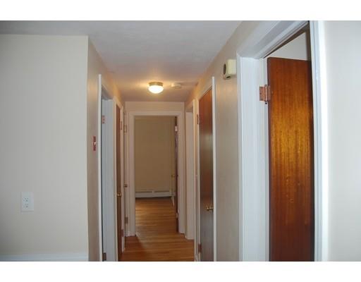 687 Plumtree Rd, Springfield, MA 01118 photo 7