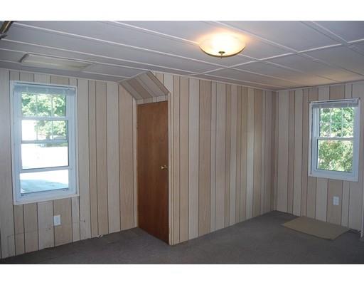 687 Plumtree Rd, Springfield, MA 01118 photo 19