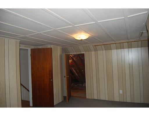 687 Plumtree Rd, Springfield, MA 01118 photo 21