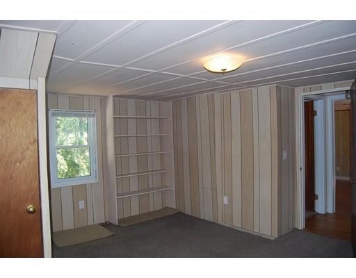 687 Plumtree Rd, Springfield, MA 01118 photo 20