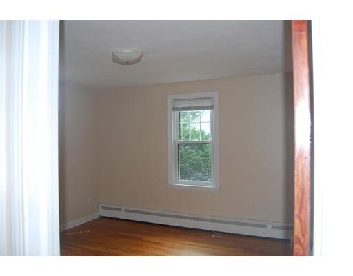 687 Plumtree Rd, Springfield, MA 01118 photo 9