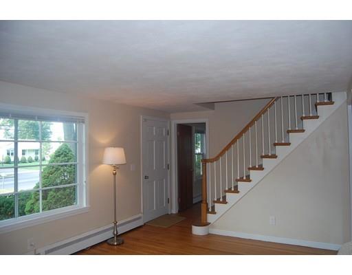 687 Plumtree Rd, Springfield, MA 01118 photo 12