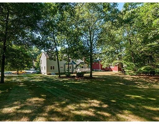 44 Ashley Pl, Reading, MA 01867 photo 3
