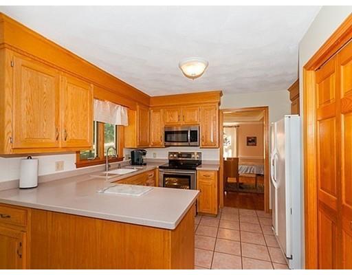 44 Ashley Pl, Reading, MA 01867 photo 7