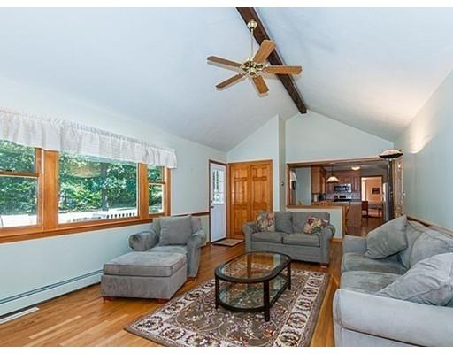 44 Ashley Pl, Reading, MA 01867 photo 13
