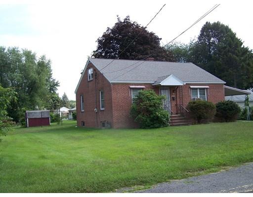 15 Nadeau Dr, Chicopee, MA 01013 photo 2