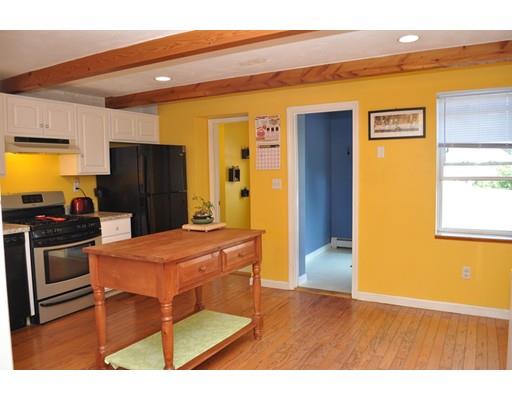 100 Collins St, Danvers, MA 01923 photo 2