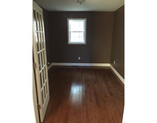 992 Norman St, Fall River, MA 02721 photo 10