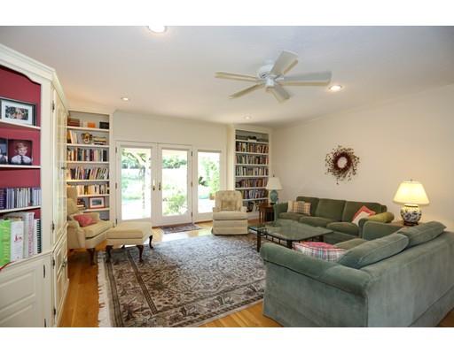 21 Stewart Rd, Needham, MA 02492 photo 4