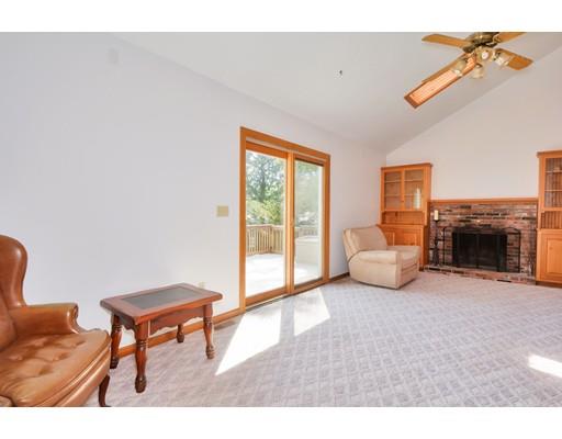 33 Pine Ridge Dr, Ayer, MA 01432 photo 3