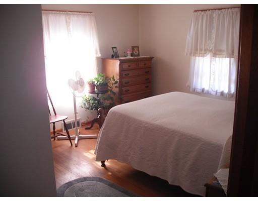 854 Grayson Dr, Springfield, MA 01119 photo 10