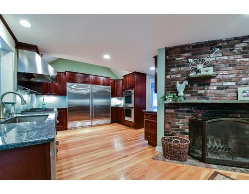 49 Walpole St, Dover, MA 02030 photo 4