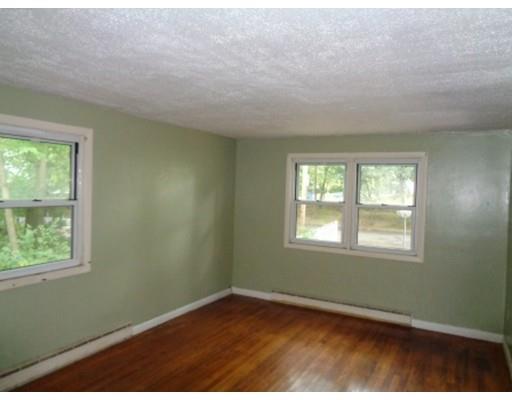83 Oakwood, Springfield, MA 01109 photo 5
