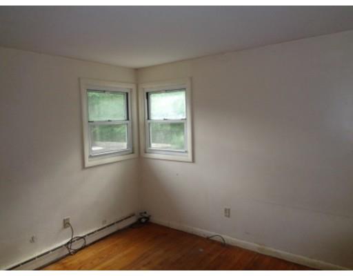 83 Oakwood, Springfield, MA 01109 photo 9