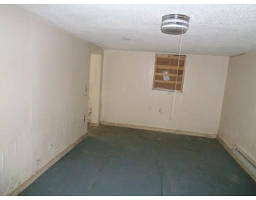 83 Oakwood, Springfield, MA 01109 photo 3