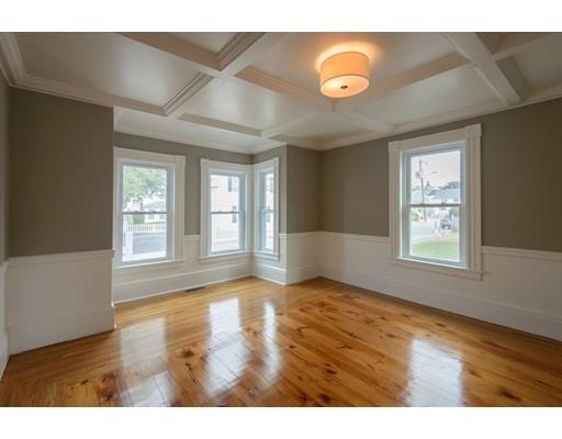 10 Shepherd St, Gloucester, MA 01930 photo 5