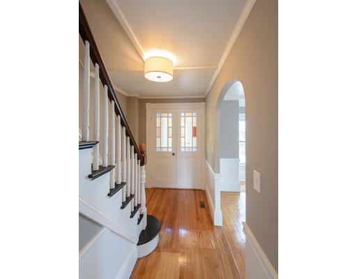 10 Shepherd St, Gloucester, MA 01930 photo 4