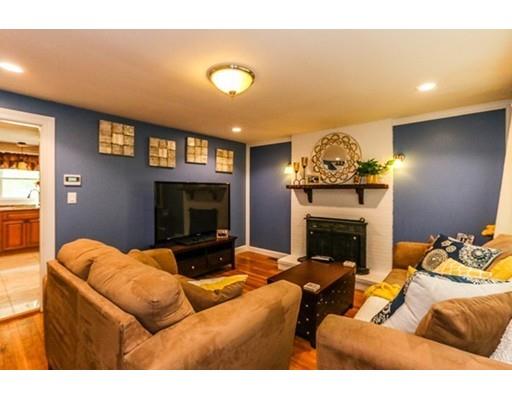 2 Bisbee Rd, Saugus, MA 01906 photo 4