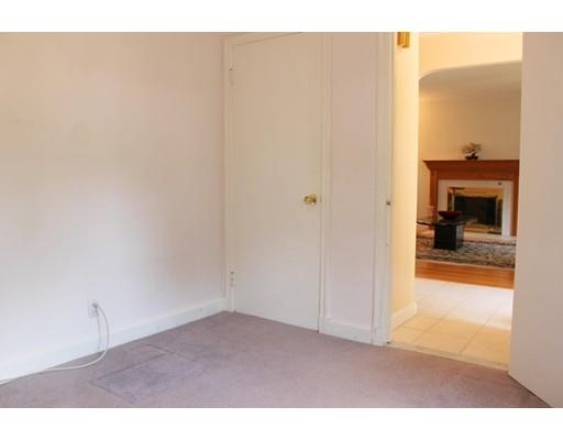 78 Dale St, Brookline, MA 02445 photo 22