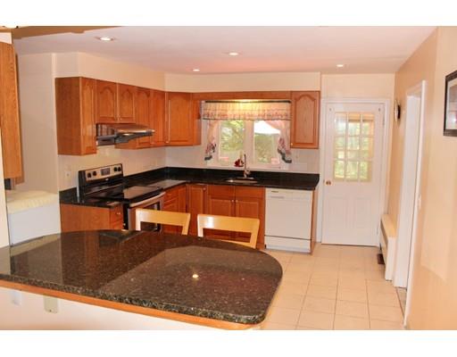 78 Dale St, Brookline, MA 02445 photo 4